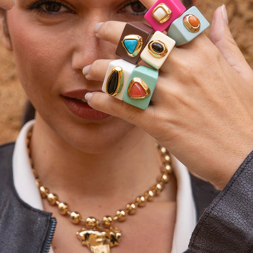 Anillo blanco con Amazonita Verde - La Petite Sophie