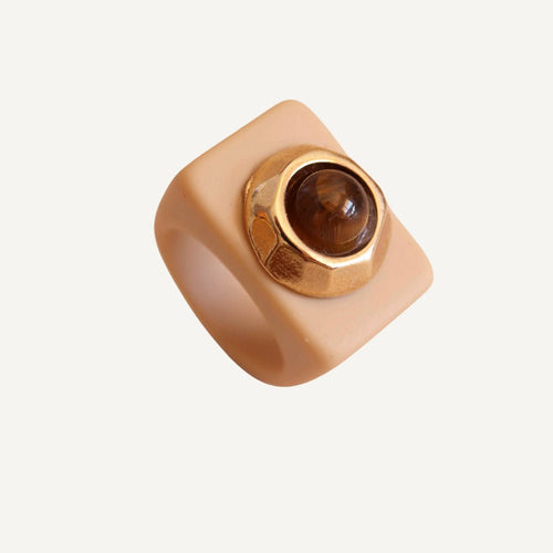 Anillo color arena con ojo de tigre - La Petite Sophie