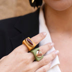 Anillo grande color verde pistacho con unakita - La Petite Sophie