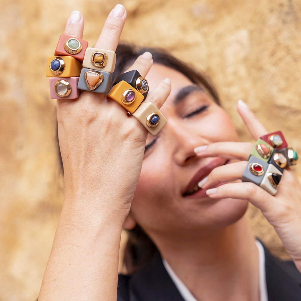 Anillo mujer color moka con moonstone naranja - La Petite Sophie