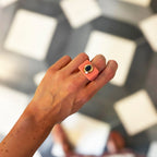 Anillo mujer rosa chicle con piedra natural sodalita - La Petite Sophie