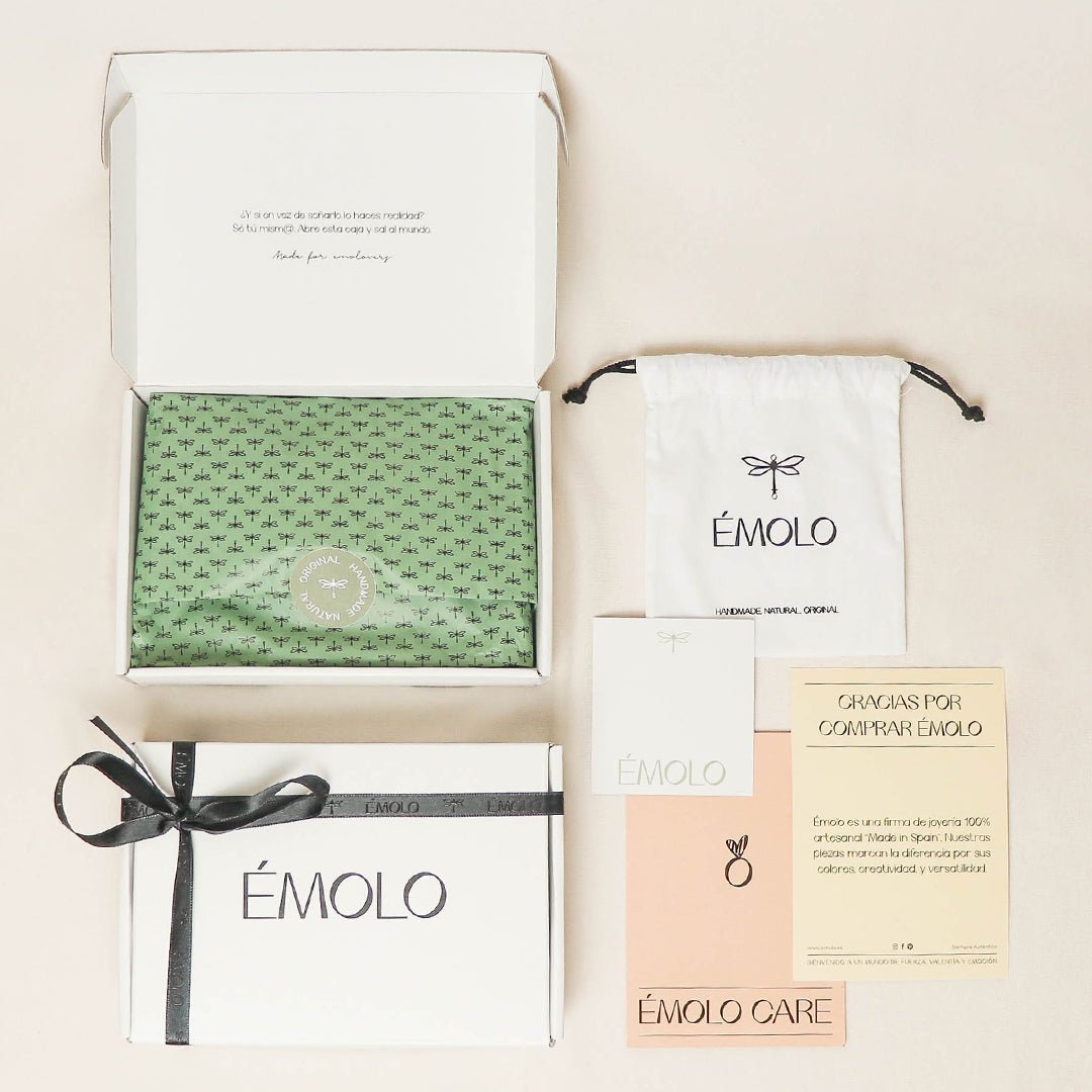 Anillo para mujer color rosa chicle con unakita - La Petite Sophie
