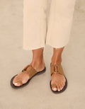 LOLA CAMEL