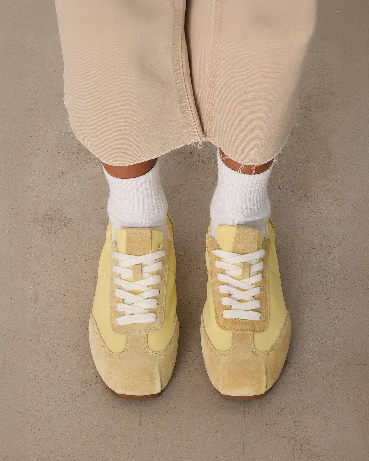 BOBBI AMARILLO