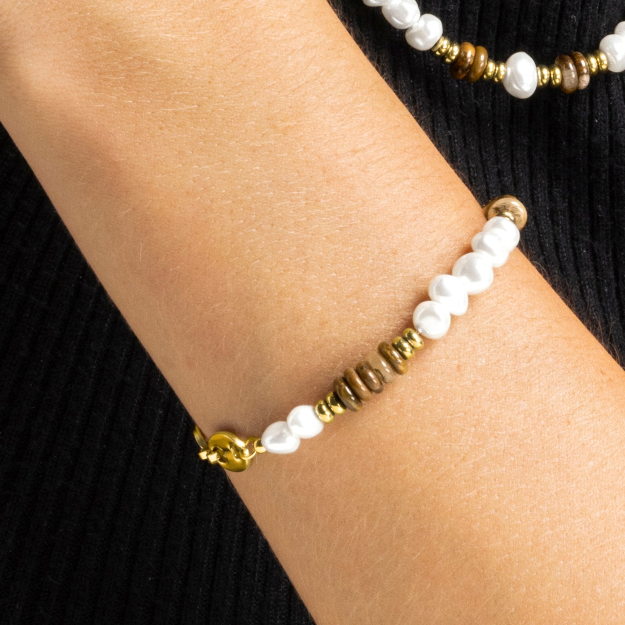 Pulsera con Ojo de Tigre acabado oro 18k - Kimbalbo - La Petite Sophie